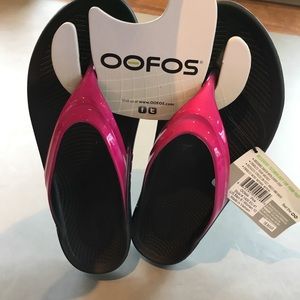 Oofos Oolala Recovery Sandal